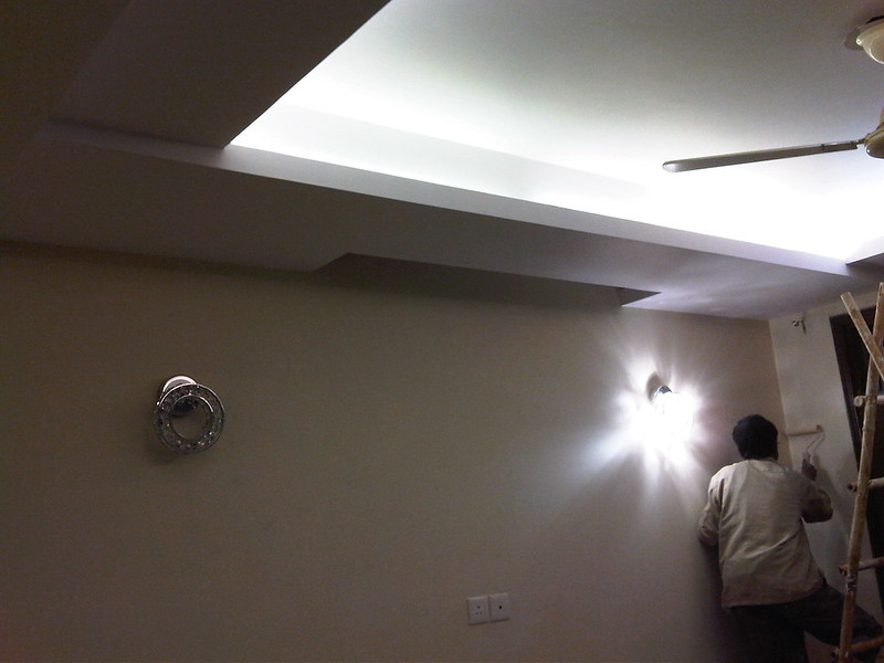 how to choose false ceiling lights